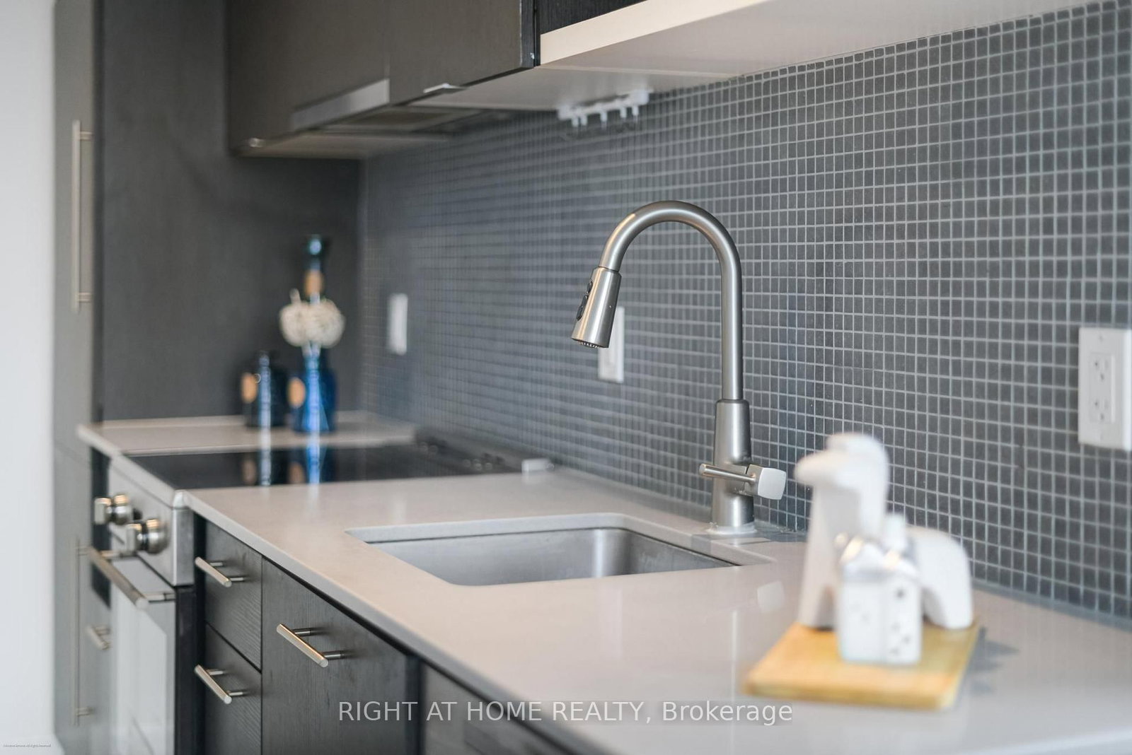 Condo for sale at 711-435 Richmond Street, Toronto, Ontario, M5V 0N1 - Waterfront Communities C1 - MLS: C12956694