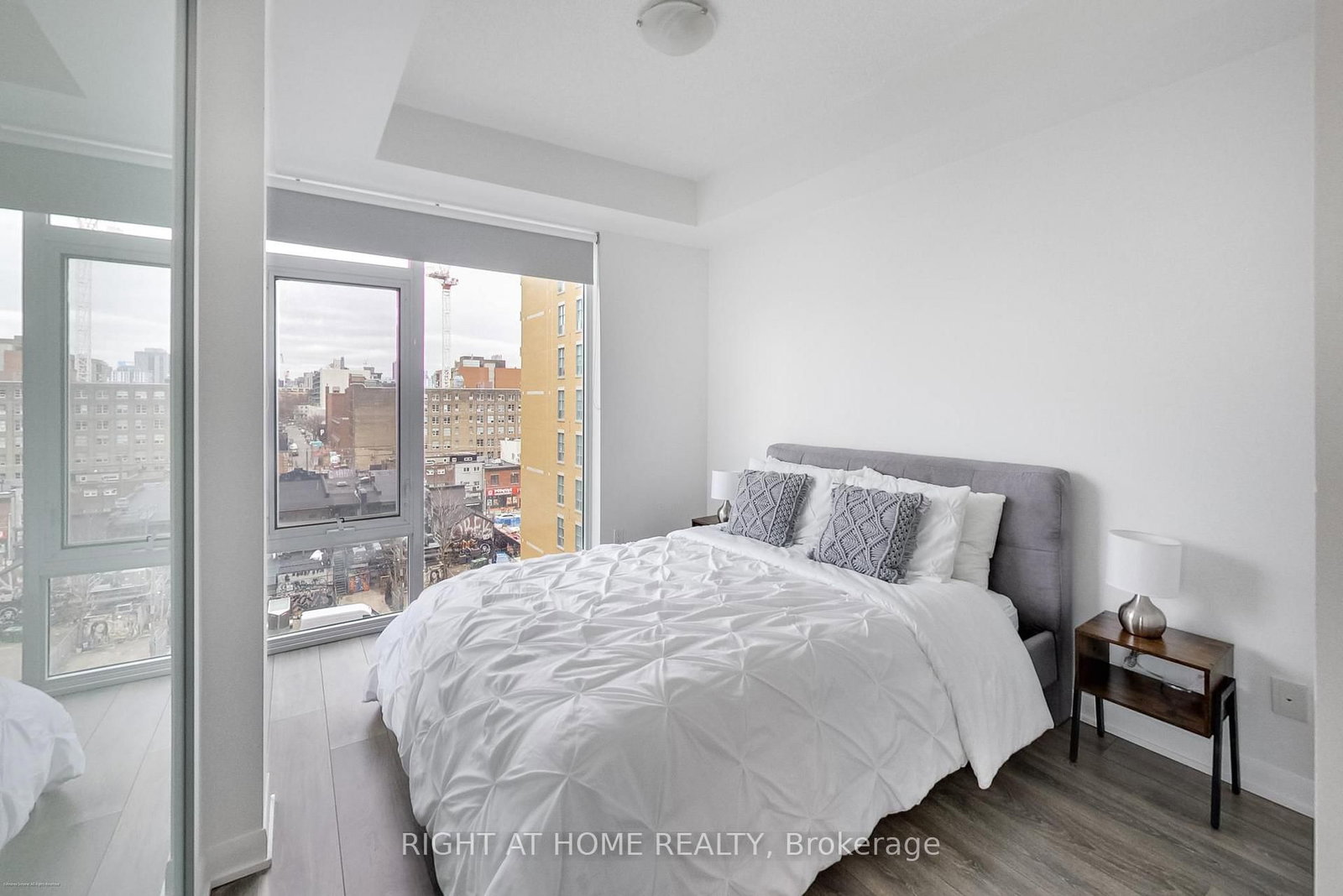 Condo for sale at 711-435 Richmond Street, Toronto, Ontario, M5V 0N1 - Waterfront Communities C1 - MLS: C12956694