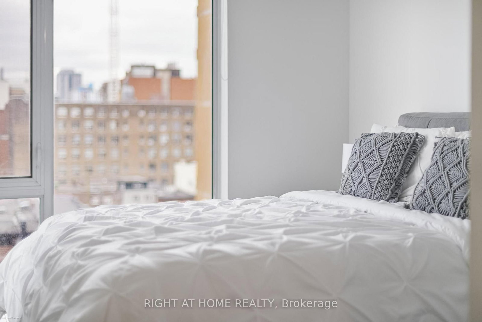 Condo for sale at 711-435 Richmond Street, Toronto, Ontario, M5V 0N1 - Waterfront Communities C1 - MLS: C12956694