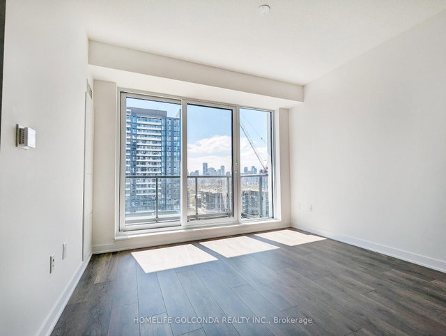 1805 - 130 River Street W