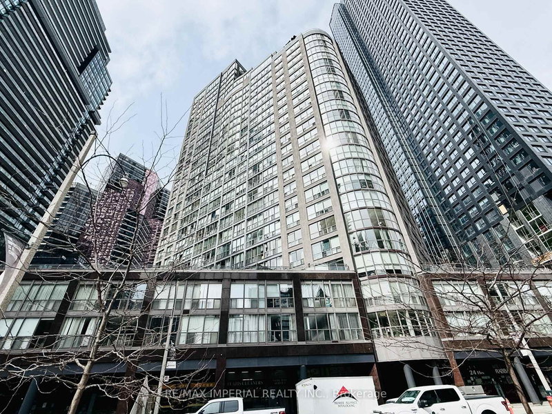 home for lease on 410-24 Wellesley Street W