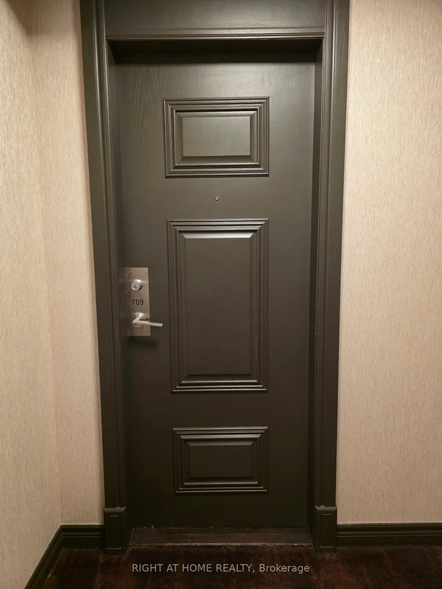 709 - 28 Olive Avenue