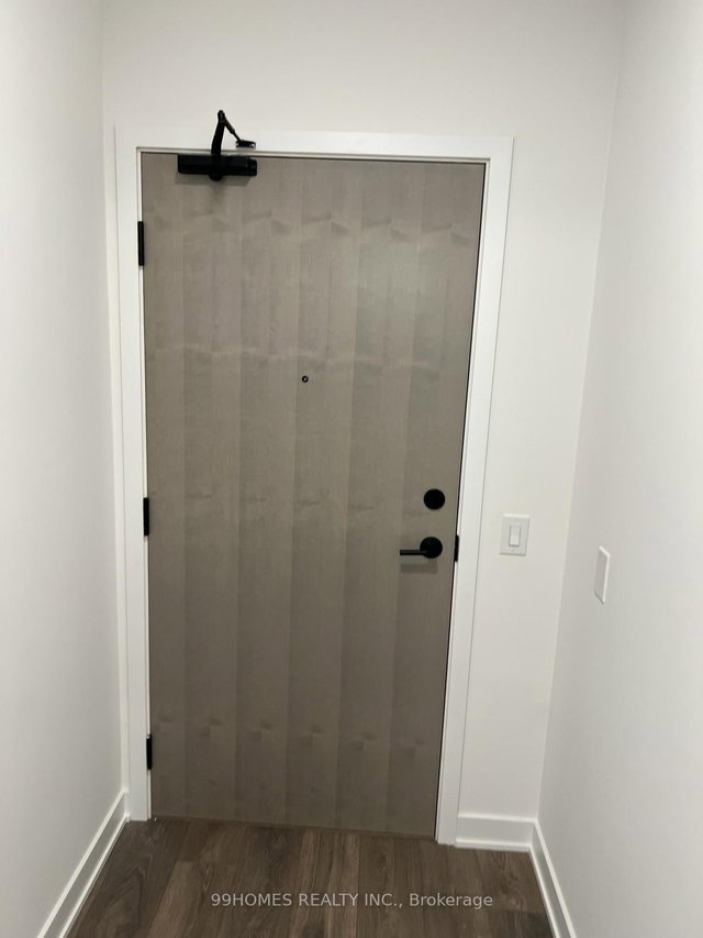 3212 - 130 River Street