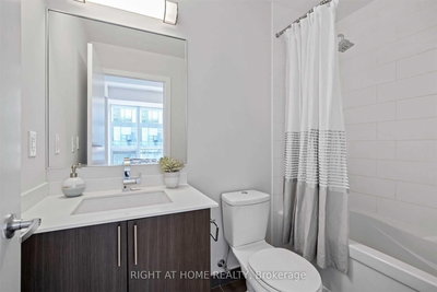 705-225 Sackville Street, Toronto, Ontario image-0-4