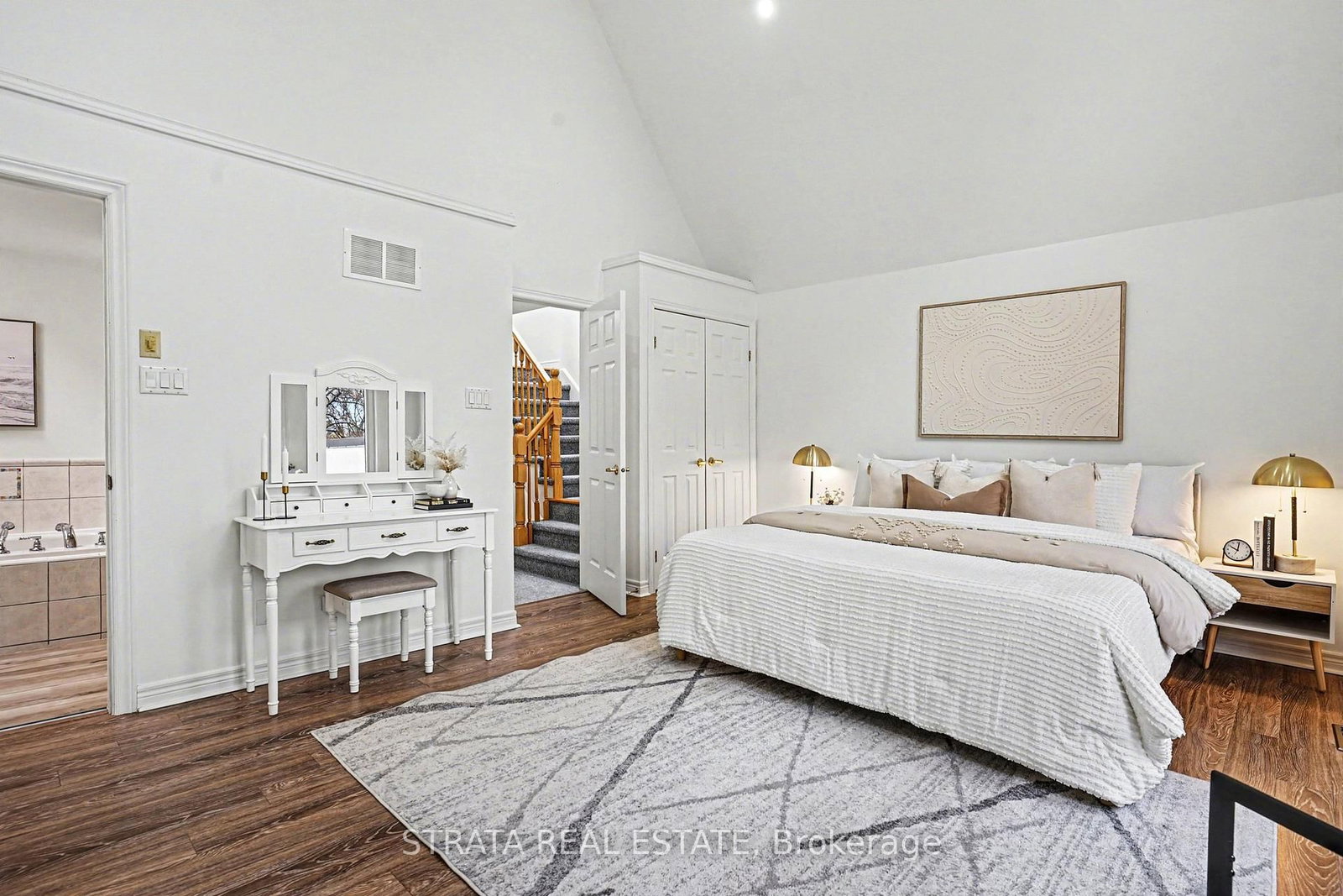 Detached House for sale at 423 Manor Road, Toronto, Ontario, M4S 1T1 - Mount Pleasant East - MLS: C12957140