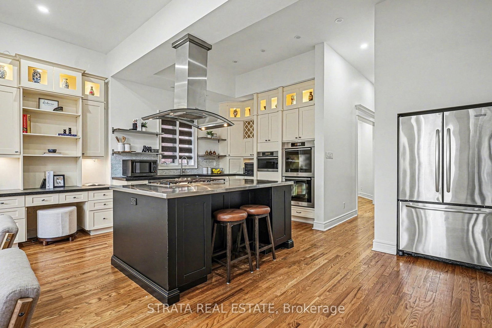 Detached House for sale at 423 Manor Road, Toronto, Ontario, M4S 1T1 - Mount Pleasant East - MLS: C12957140