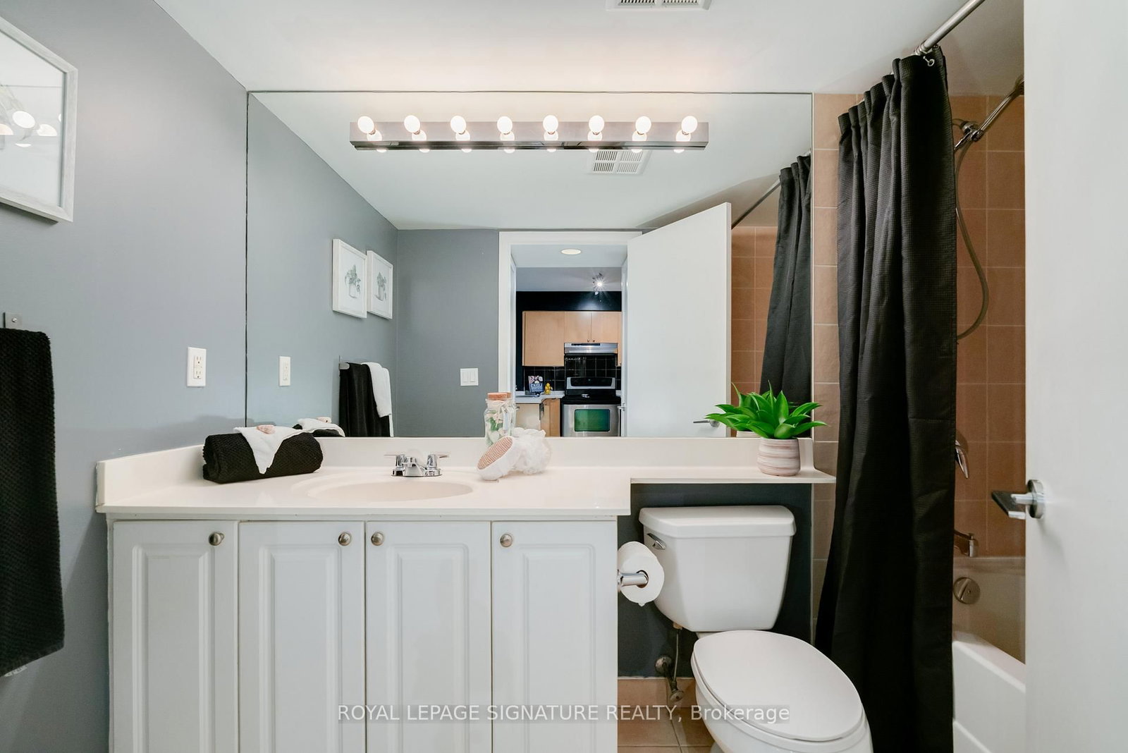 Condo for sale at 617-219 Fort York Boulevard, Toronto, Ontario, M5V 1B1 - Niagara - MLS: C12957144