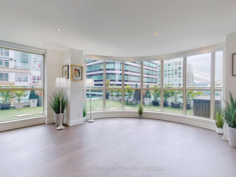 711 & 712 - 36 Blue Jays Way, Toronto, M5V 3T3 | Image 3