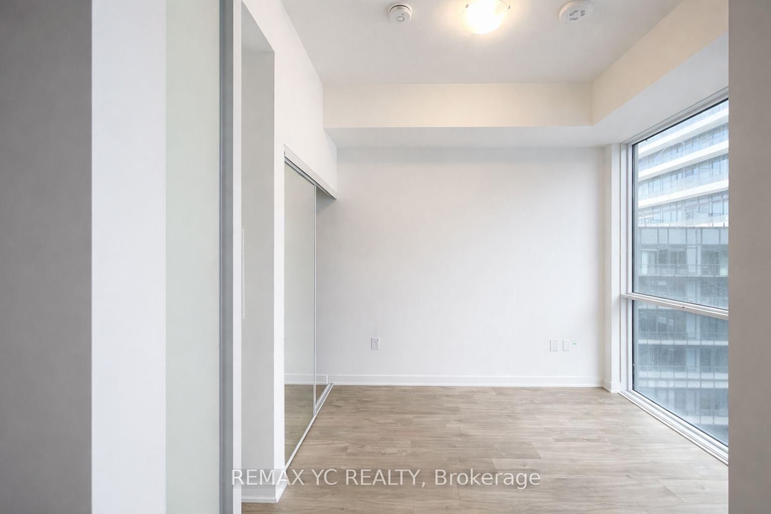 135 Lower Sherbourne Street W, Unit 1738 - Photo 3