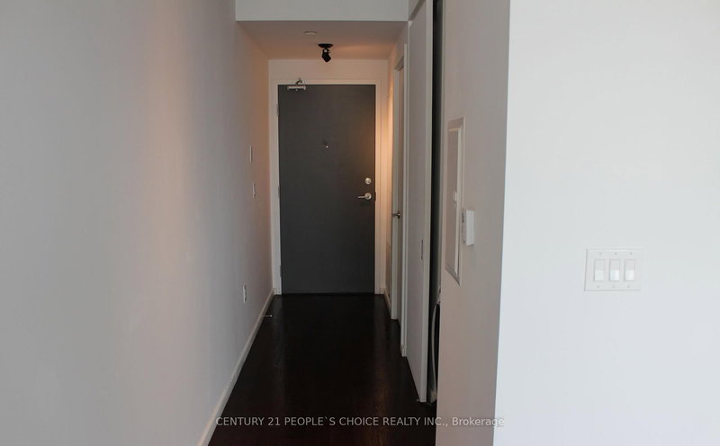 910 - 21 Lawren Harris Sq, Toronto, M5A 0T4 | Image 3