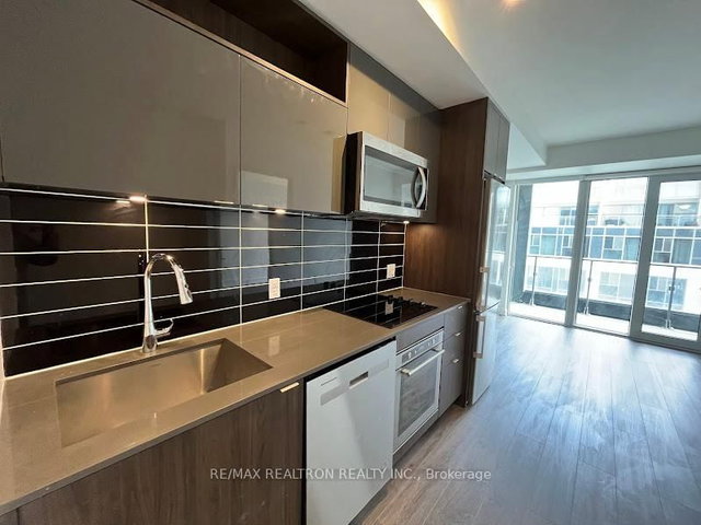 618 SE - 60 Princess Street