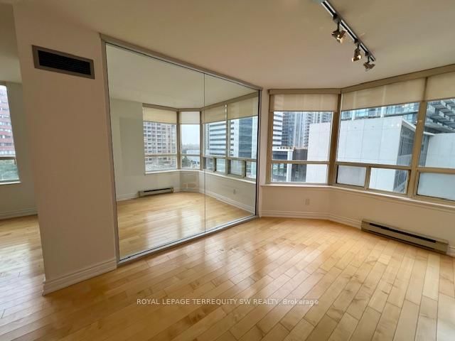 714 - 30 Greenfield Avenue