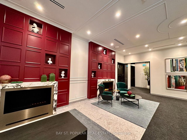 2105 - 180 Front Street E