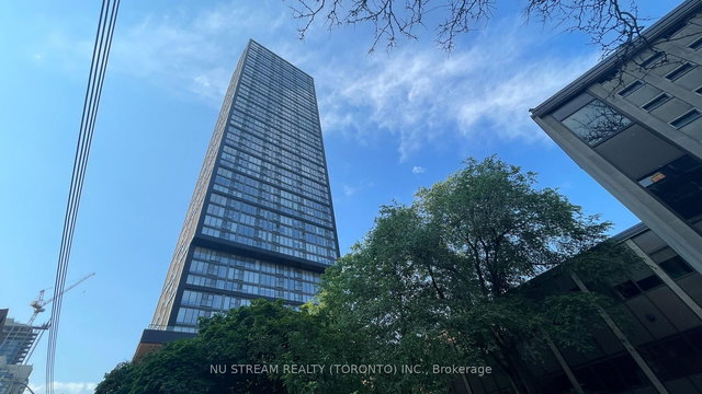 3517 - 319 Jarvis Street