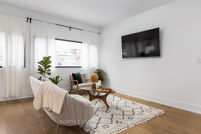 B - 918 Manning Ave | Toronto | Image