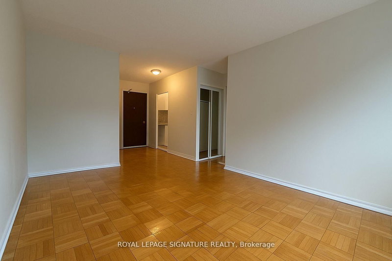 home for lease on 107-990 Avenue Road