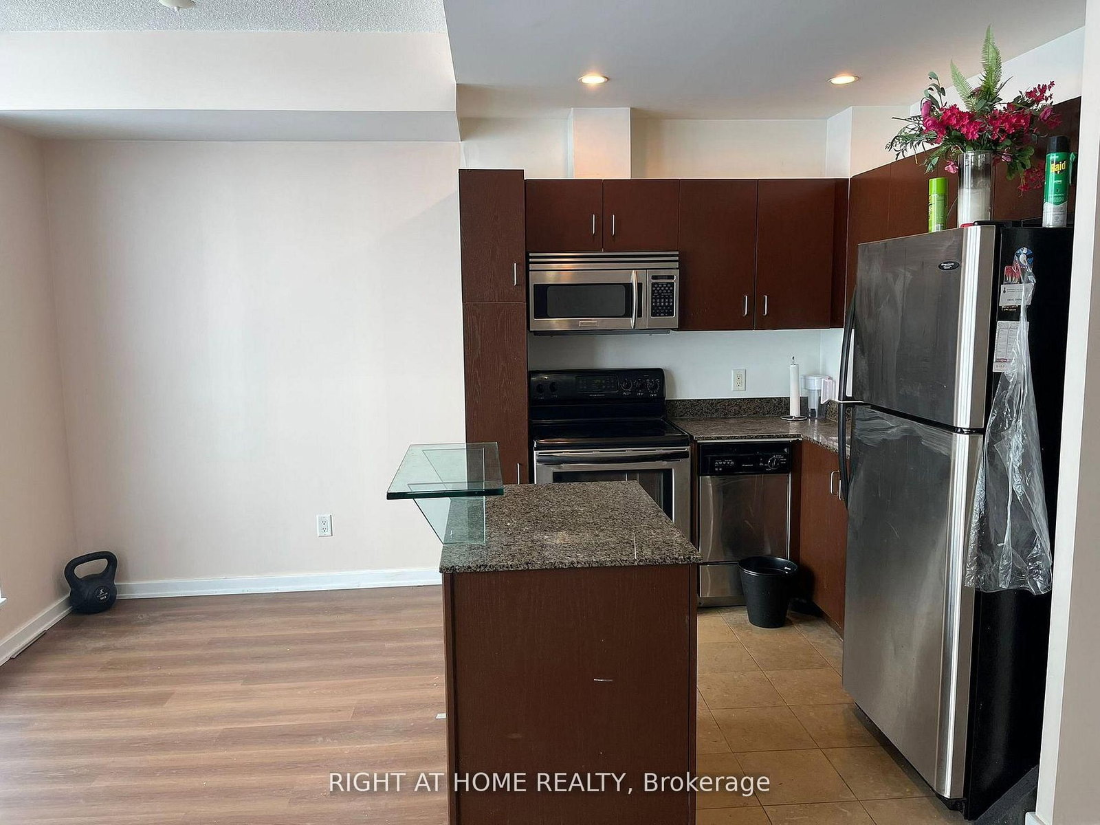 208 Queens Quay W, Unit 2408 - Photo 11