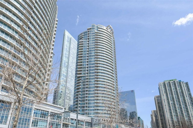 2408 - 208 Queens Quay W