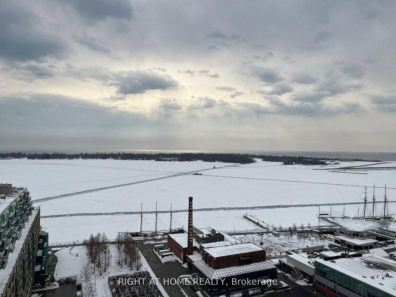 208 Queens Quay W, Unit 2408 - Photo 20