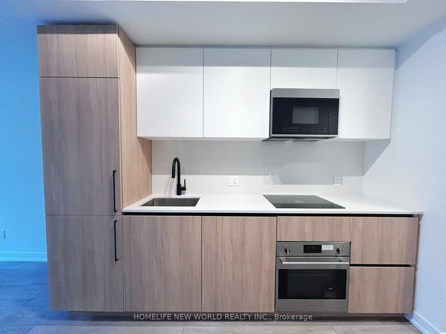 605 - 35 Parliament Street