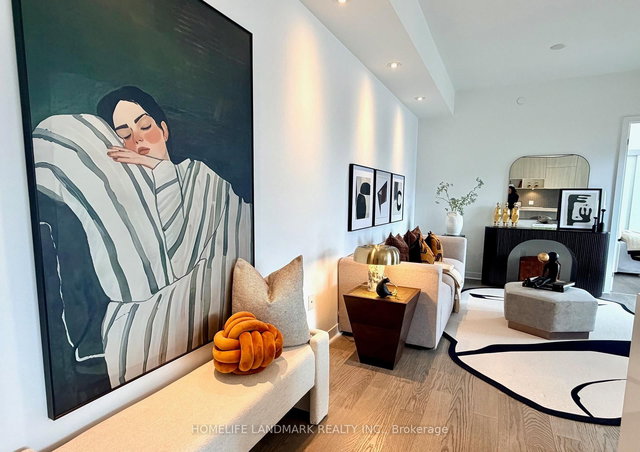 1101 - 501 Adelaide Street W