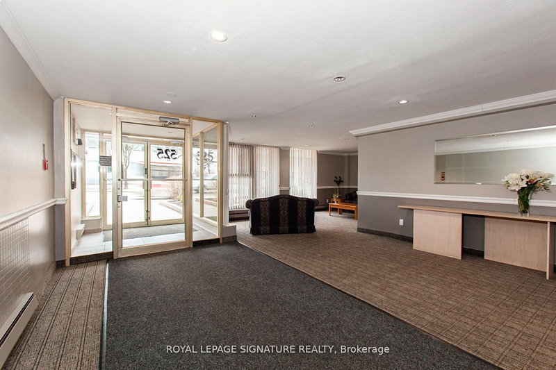 203 - 525 Eglinton Ave E, Toronto, M4P 1N5 | Image 3