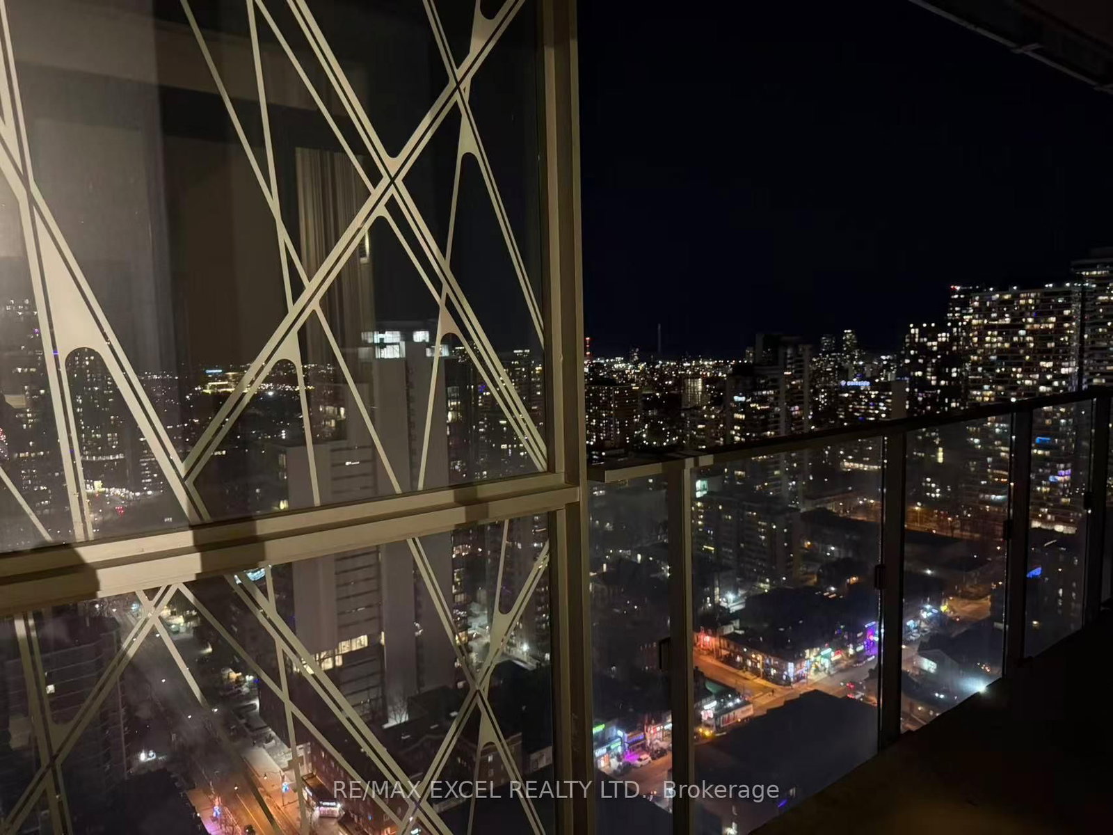 50 Wellesley Street, Unit 3705 - Photo 11