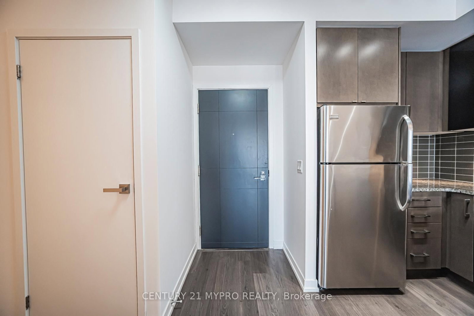Condo for sale at 2803-89 Dunfield Avenue, Toronto, Ontario, M4S 0A4 - Mount Pleasant West - MLS: C12958492