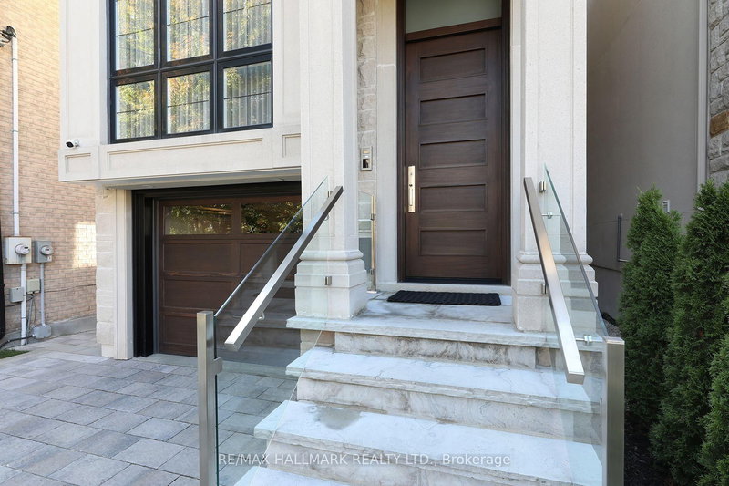 159 Roe Ave, Toronto, M5M 2J1 | Image 2