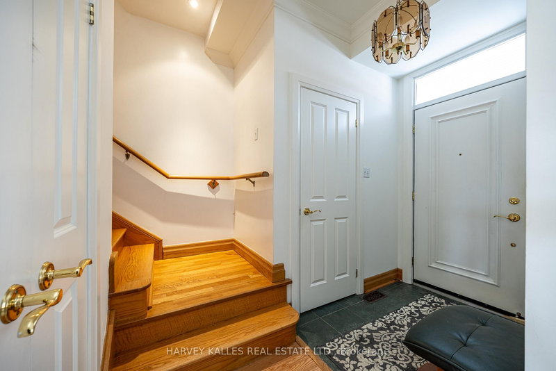 51 Shaftesbury Ave, Toronto, M4T 3B3 | Image 2