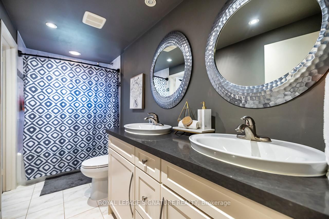 Detached House for sale at 40 Cobham Crescent, Toronto, Ontario, M4A 1V6 - Victoria Village - MLS: C12959276