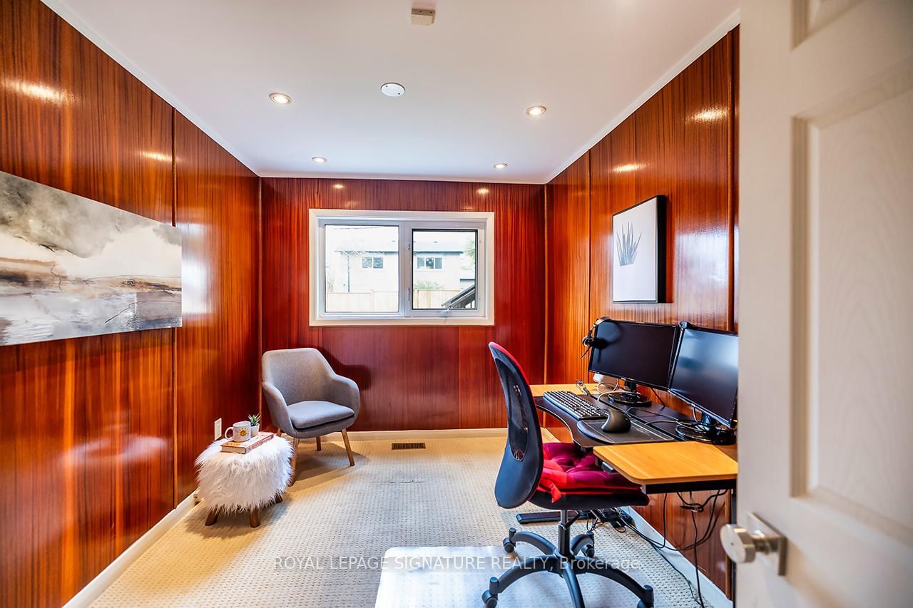 Detached House for sale at 40 Cobham Crescent, Toronto, Ontario, M4A 1V6 - Victoria Village - MLS: C12959276