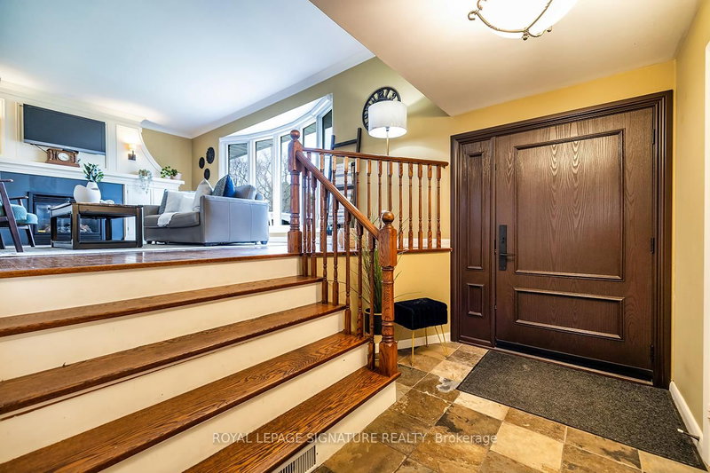 40 Cobham Cres, Toronto, M4A 1V6 | Image 3