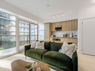 2307 - 127 Broadway Avenue