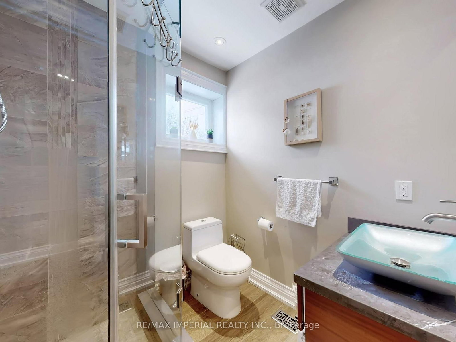 Detached House for sale at 35 Waddington Crescent, Toronto, Ontario, M2J 2Z9 - Don Valley Village - MLS: C12959430