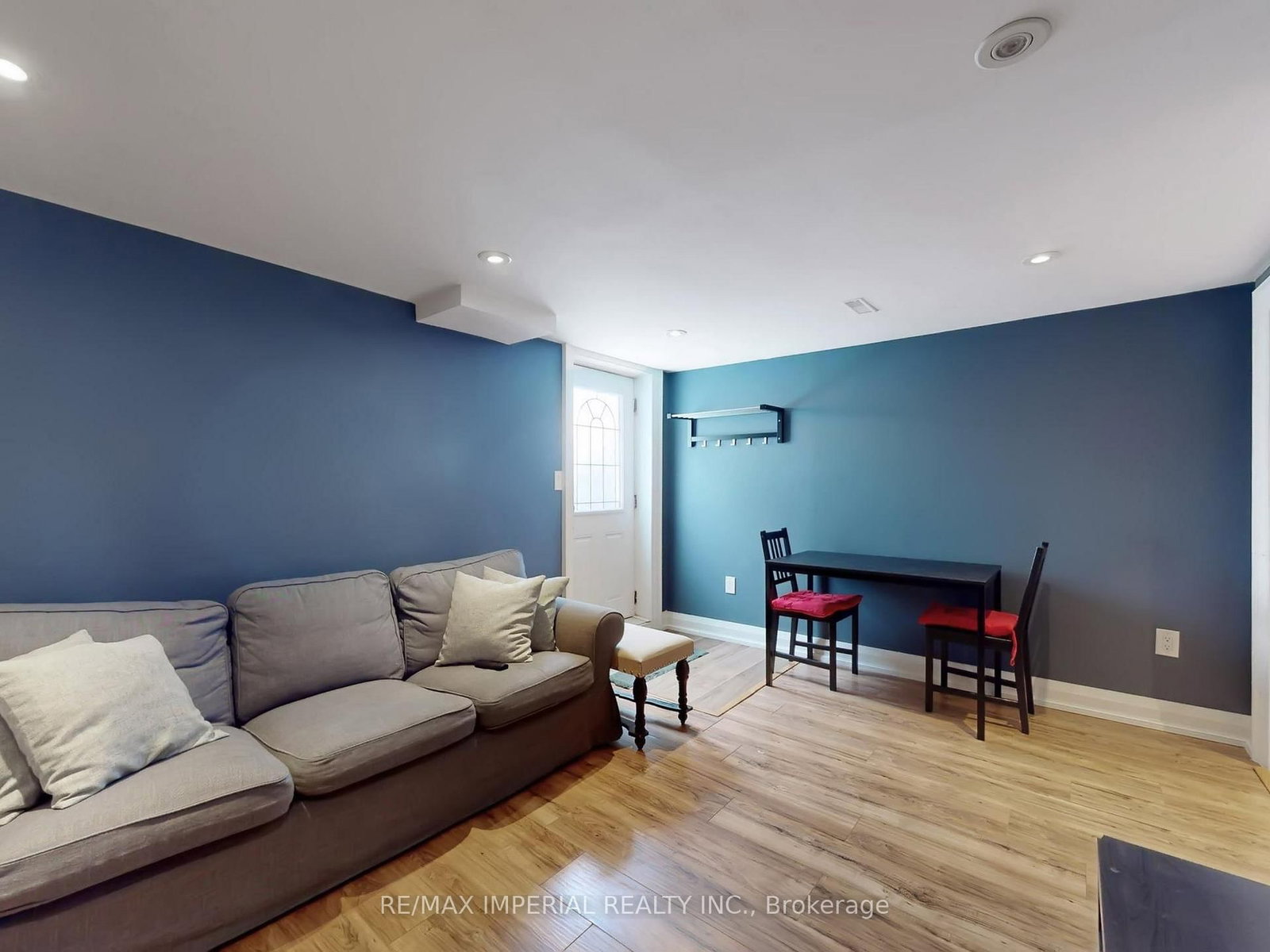 Detached House for sale at 35 Waddington Crescent, Toronto, Ontario, M2J 2Z9 - Don Valley Village - MLS: C12959430