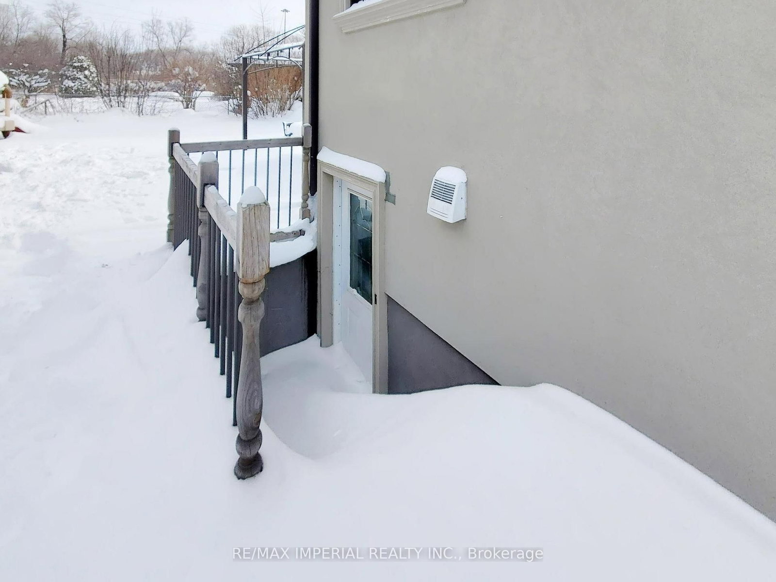 Detached House for sale at 35 Waddington Crescent, Toronto, Ontario, M2J 2Z9 - Don Valley Village - MLS: C12959430