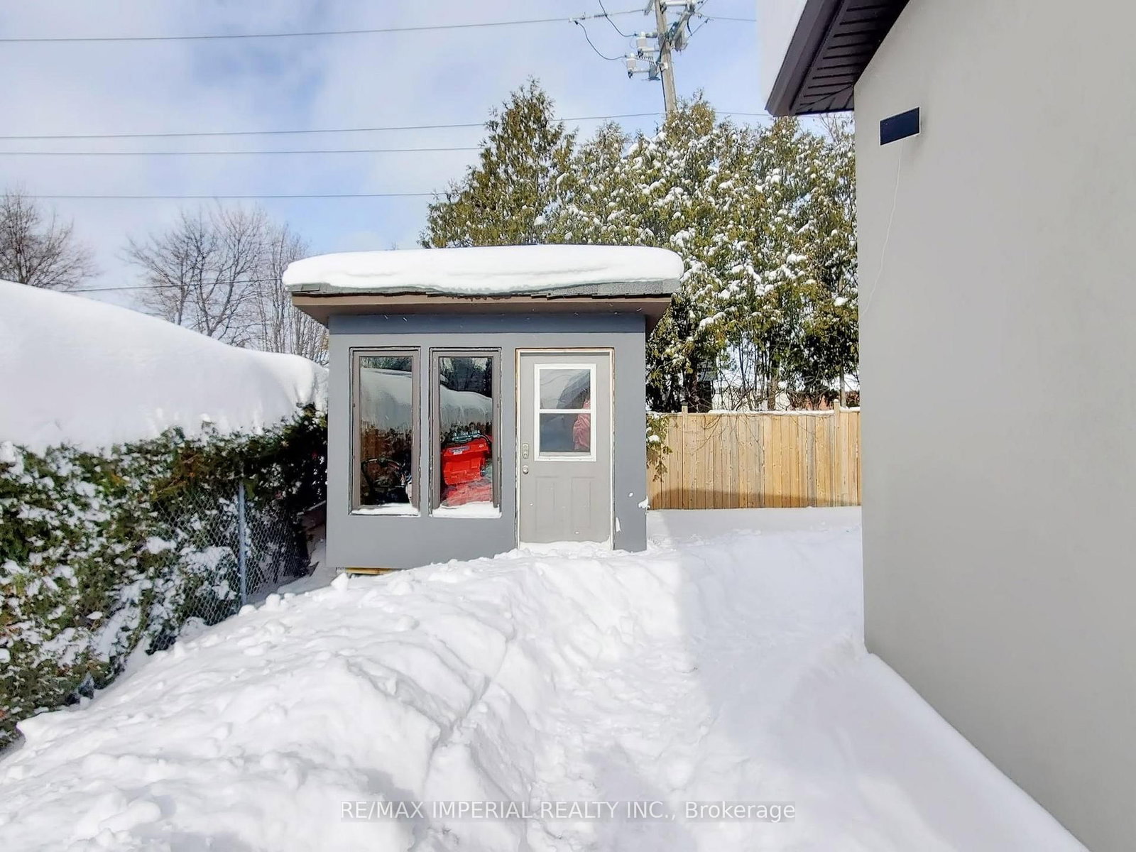 Detached House for sale at 35 Waddington Crescent, Toronto, Ontario, M2J 2Z9 - Don Valley Village - MLS: C12959430