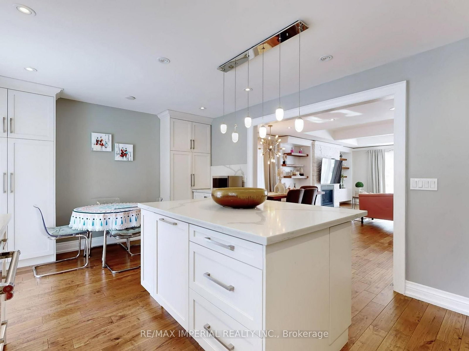 Detached House for sale at 35 Waddington Crescent, Toronto, Ontario, M2J 2Z9 - Don Valley Village - MLS: C12959430