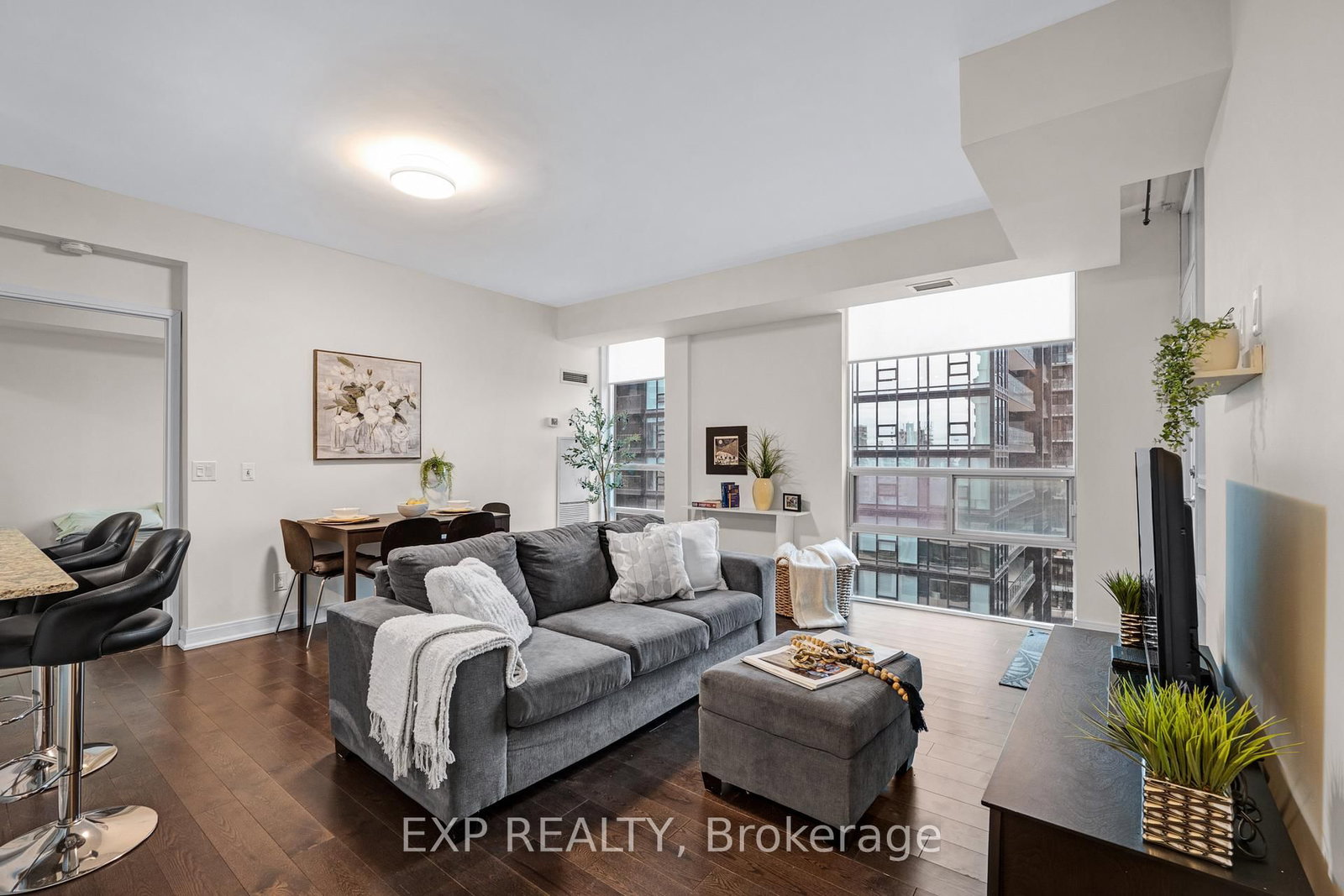 Condo for sale at 1102-88 Broadway Avenue, Toronto, Ontario, M4P 1T4 - Mount Pleasant West - MLS: C12959512