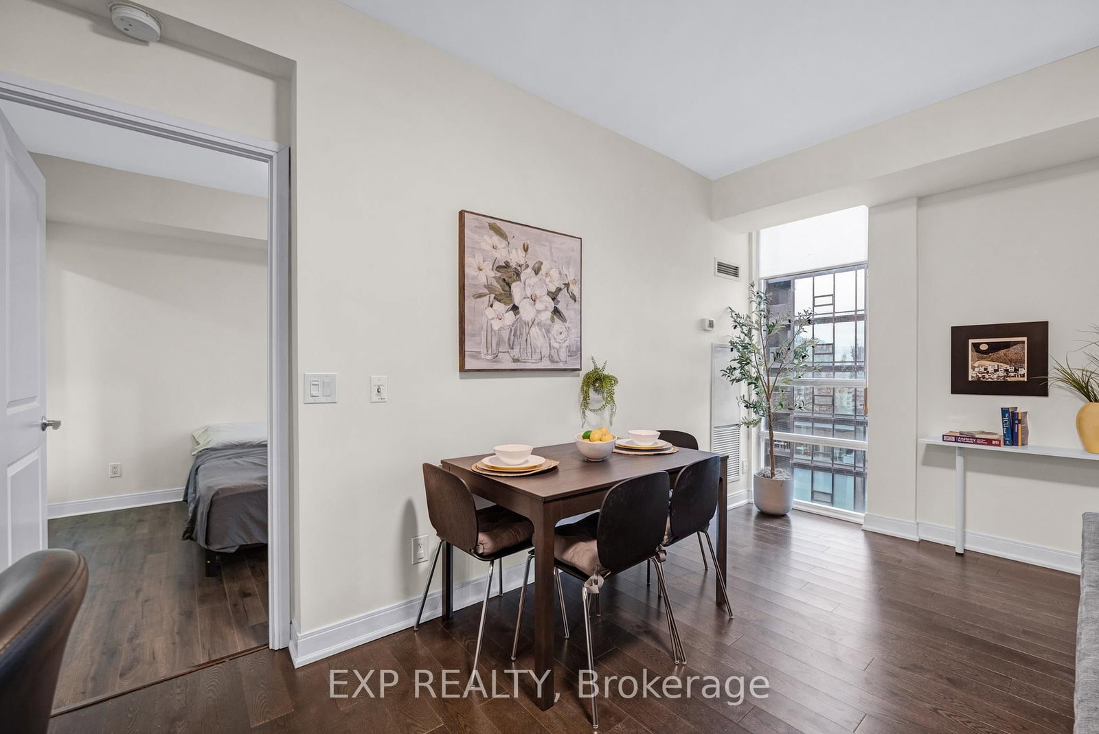 Condo for sale at 1102-88 Broadway Avenue, Toronto, Ontario, M4P 1T4 - Mount Pleasant West - MLS: C12959512