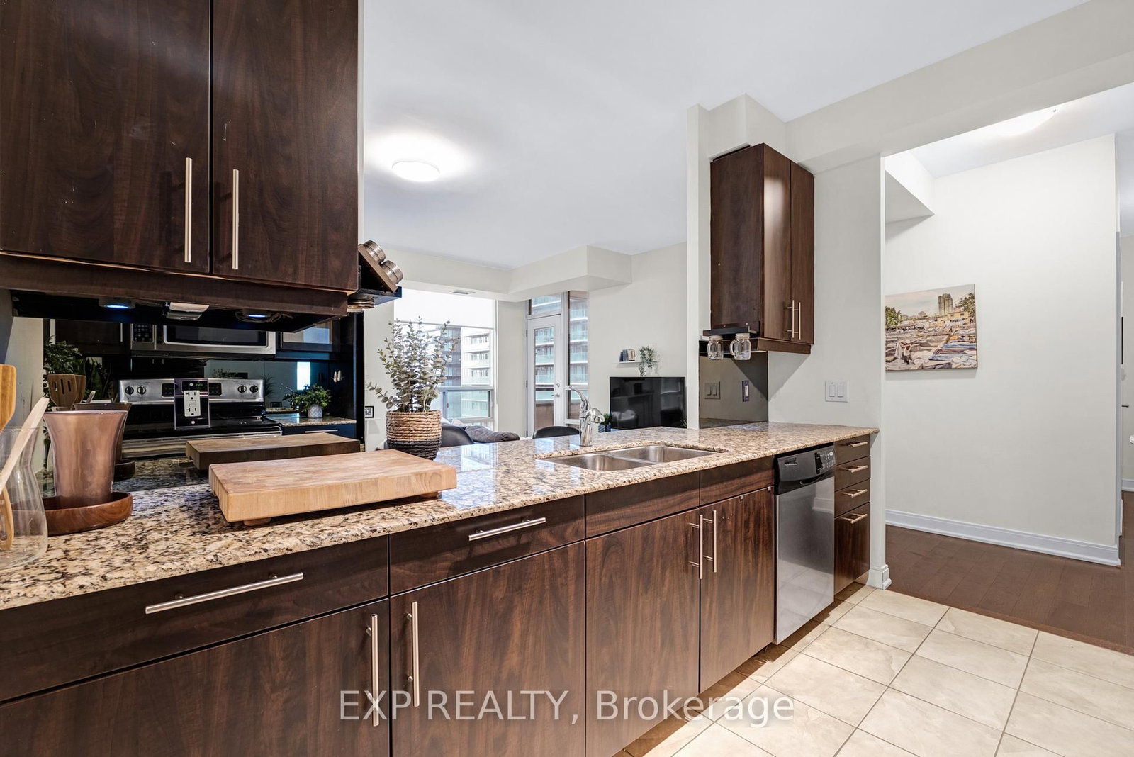 Condo for sale at 1102-88 Broadway Avenue, Toronto, Ontario, M4P 1T4 - Mount Pleasant West - MLS: C12959512