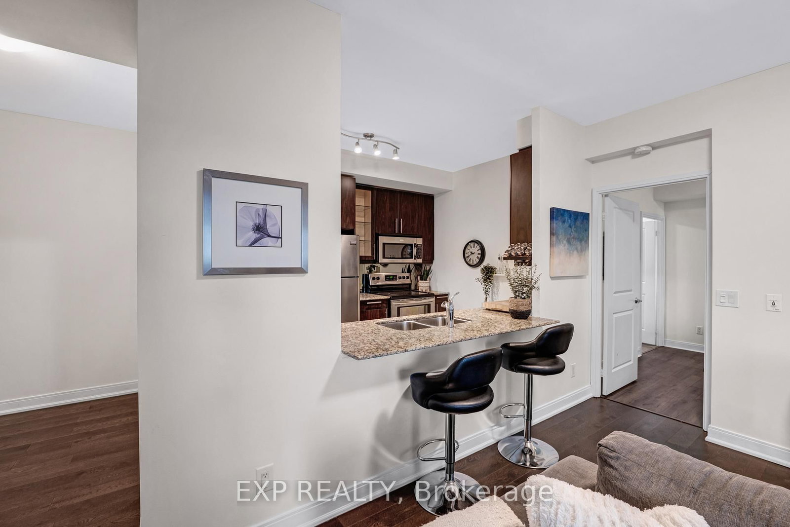 Condo for sale at 1102-88 Broadway Avenue, Toronto, Ontario, M4P 1T4 - Mount Pleasant West - MLS: C12959512