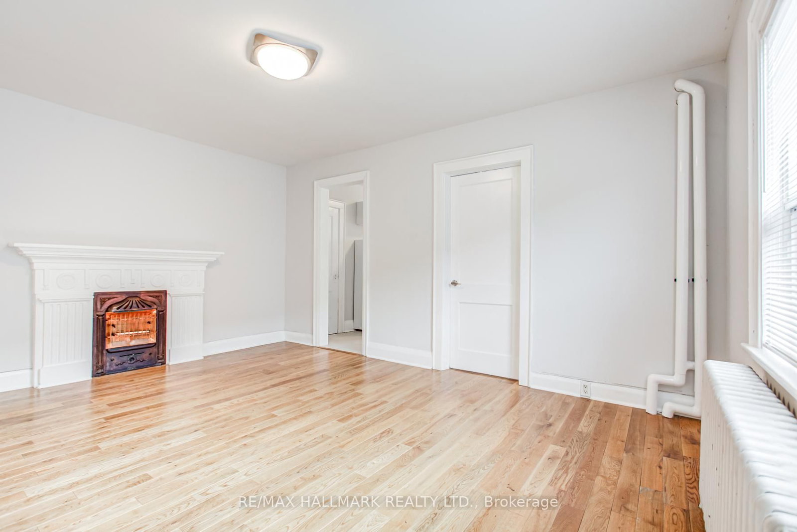 27 Sherwood Avenue, Unit 1 - Photo 6
