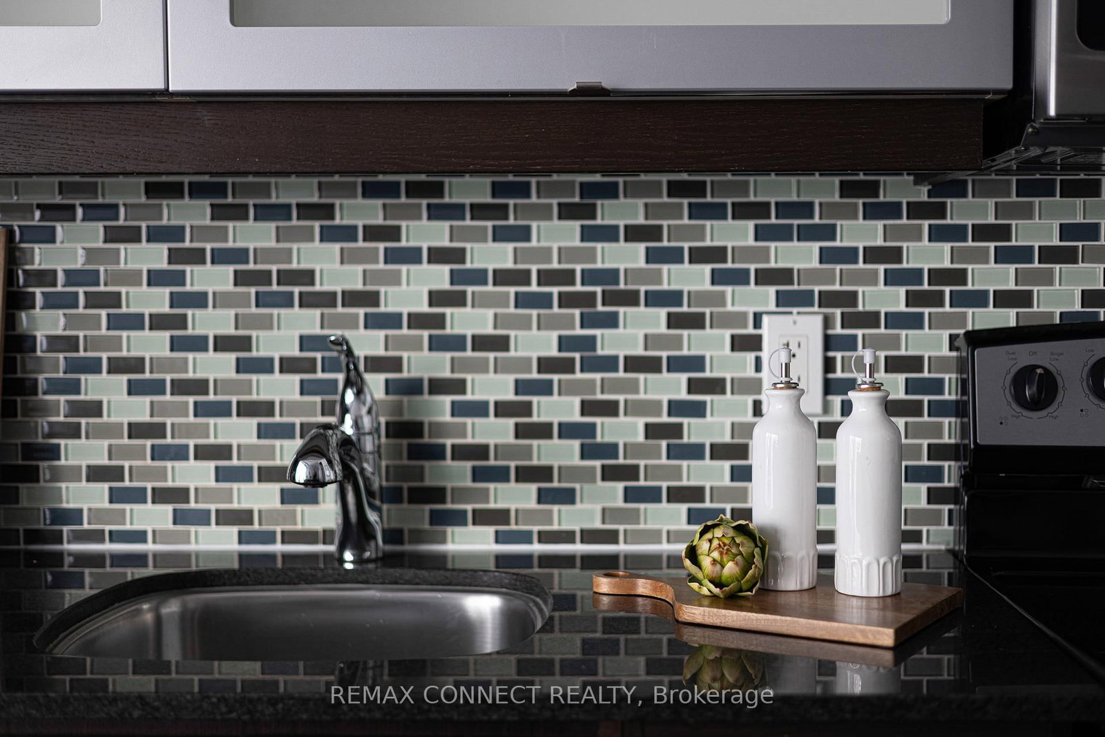 Condo for sale at 330-90 Stadium Road, Toronto, Ontario, M5V 3W5 - Niagara - MLS: C12959542