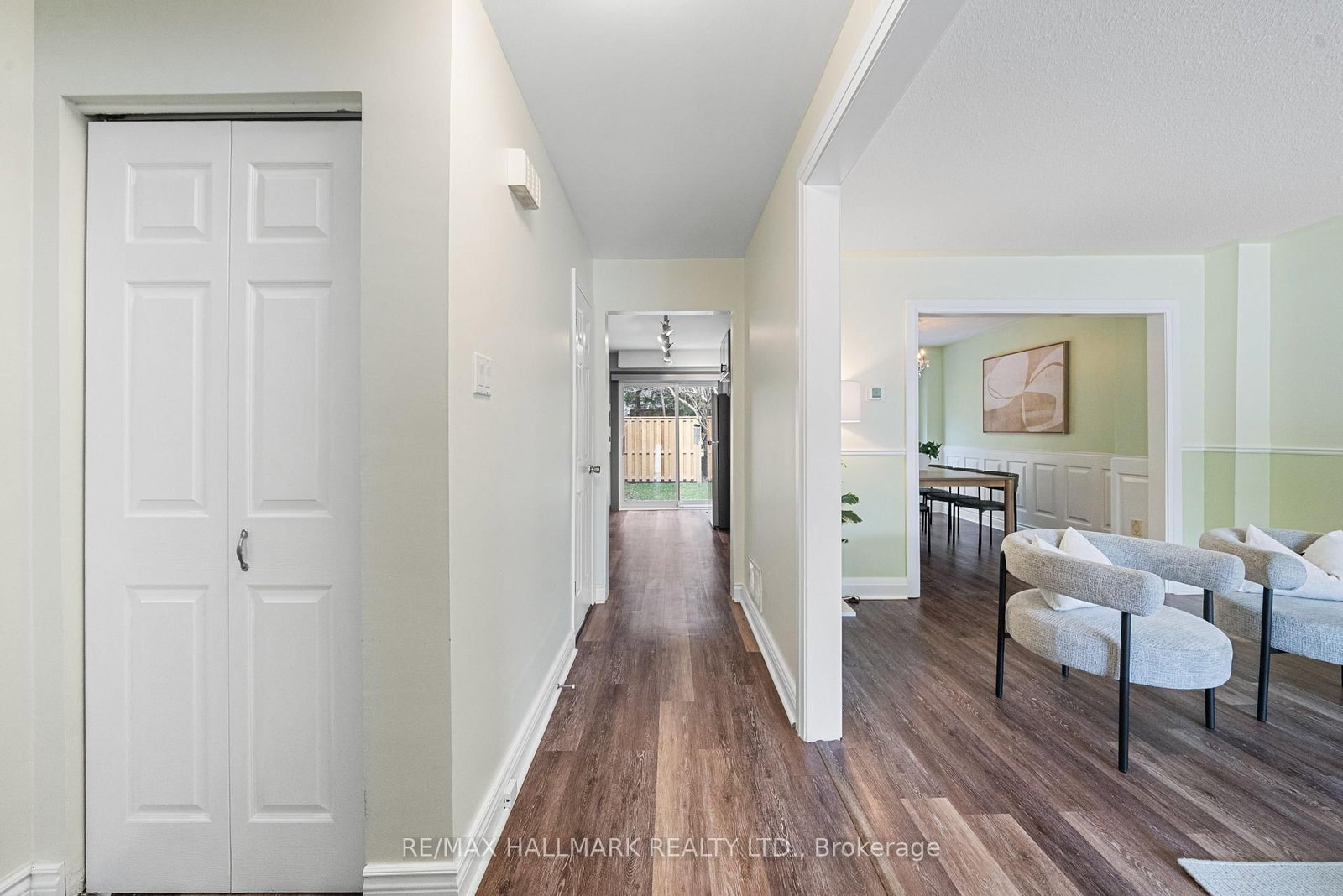 Townhouse for sale at 11 Tangle Briar Way, Toronto, Ontario, M2J 2M5 - Bayview Village - MLS: C12959602