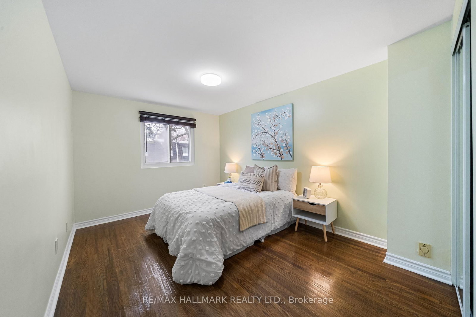 Townhouse for sale at 11 Tangle Briar Way, Toronto, Ontario, M2J 2M5 - Bayview Village - MLS: C12959602