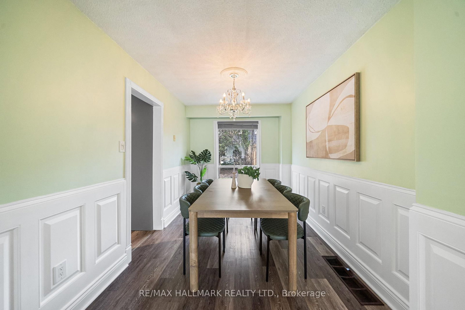 Townhouse for sale at 11 Tangle Briar Way, Toronto, Ontario, M2J 2M5 - Bayview Village - MLS: C12959602