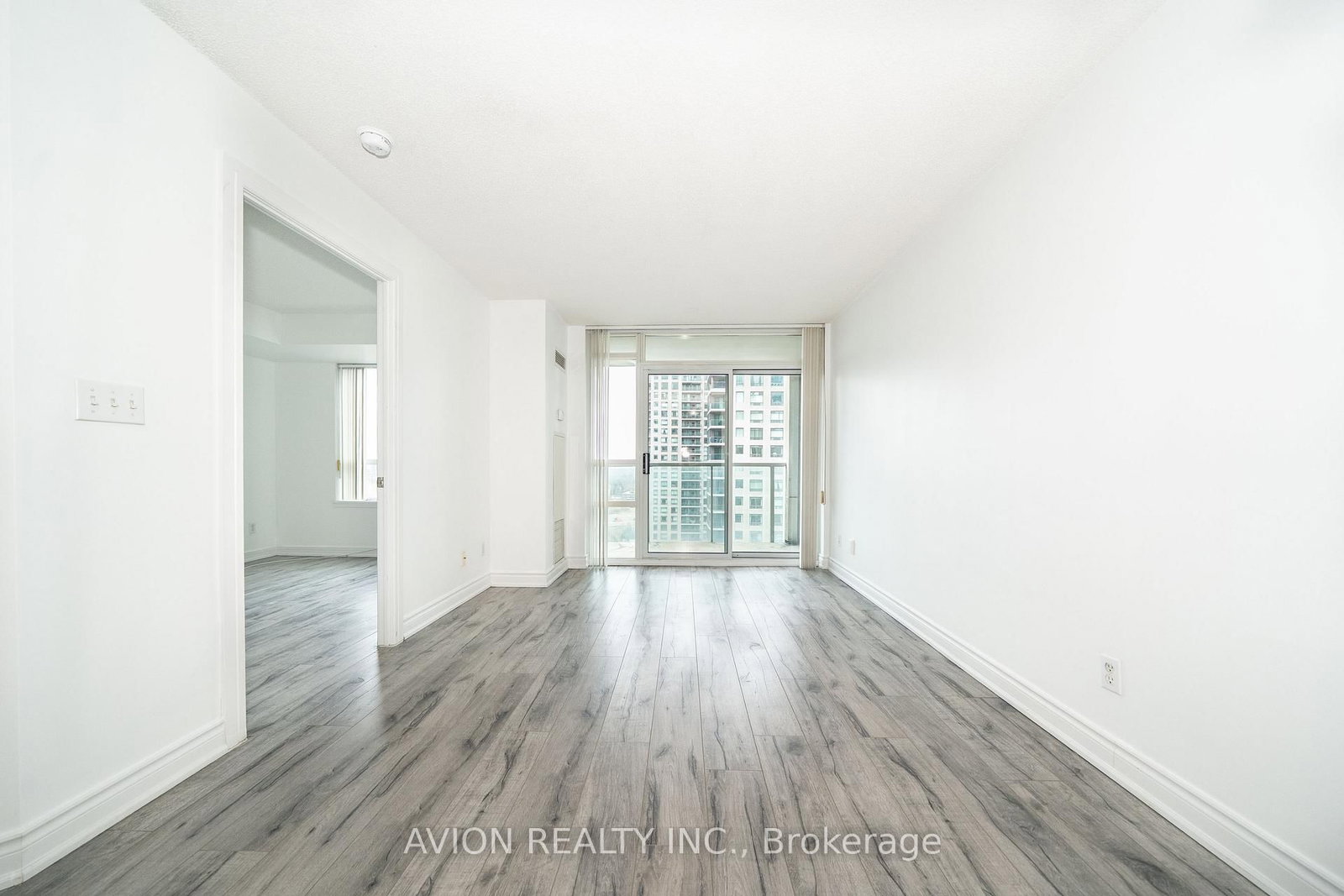 Condo for sale at 1807-16 Harrison Garden Boulevard, Toronto, Ontario, M2N 7J6 - Willowdale East - MLS: C12959614