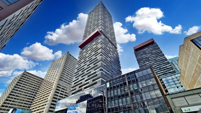 2701 - 8 Eglinton Avenue E